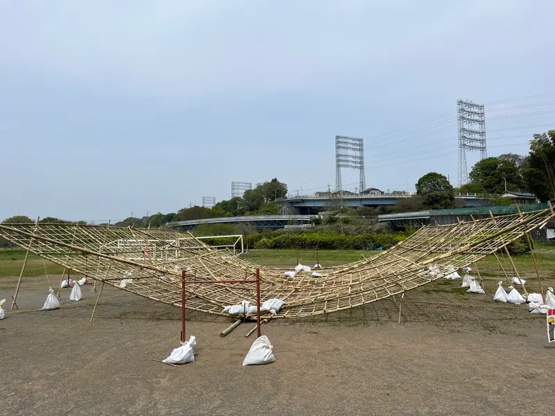 三段の滝下広場_大凧