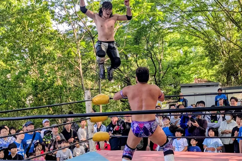 相原プロレス７襲いかかる