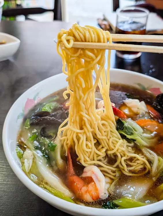 香林 中細ストレート麺