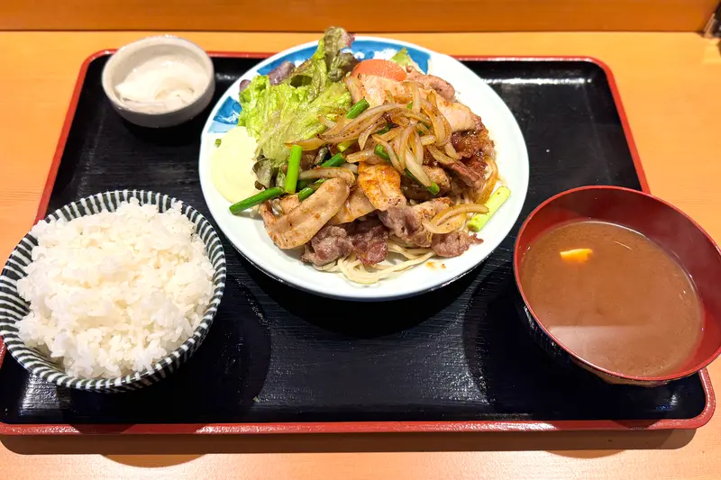 ミートル 生姜焼き定食