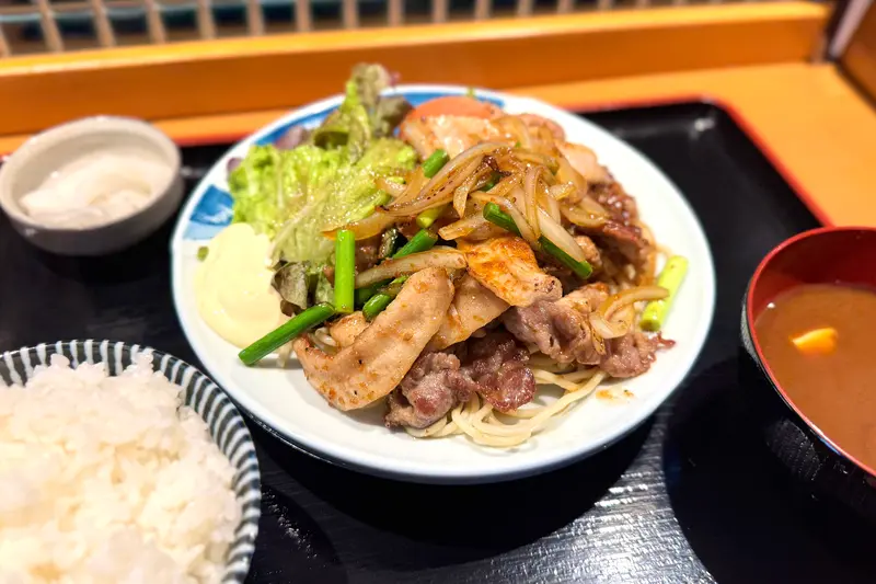 ミートル 生姜焼き定食