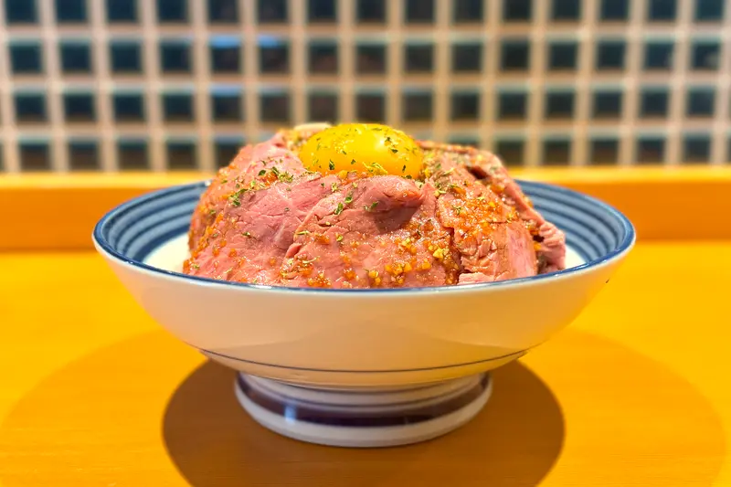 ミートル ローストビーフ丼