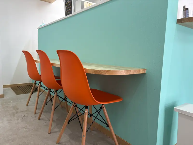 クレープショップSARU淵野辺店_店内イートインスペース