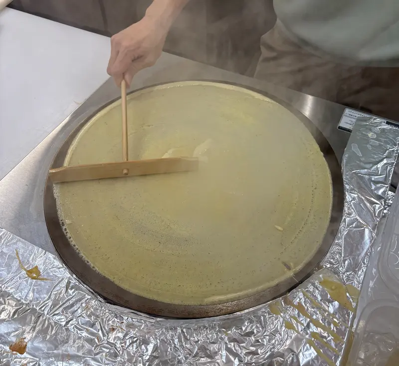 クレープショップSARU淵野辺店_クレープ調理