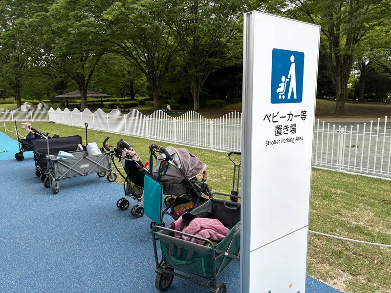 ともいき広場_ベビーカー置き場