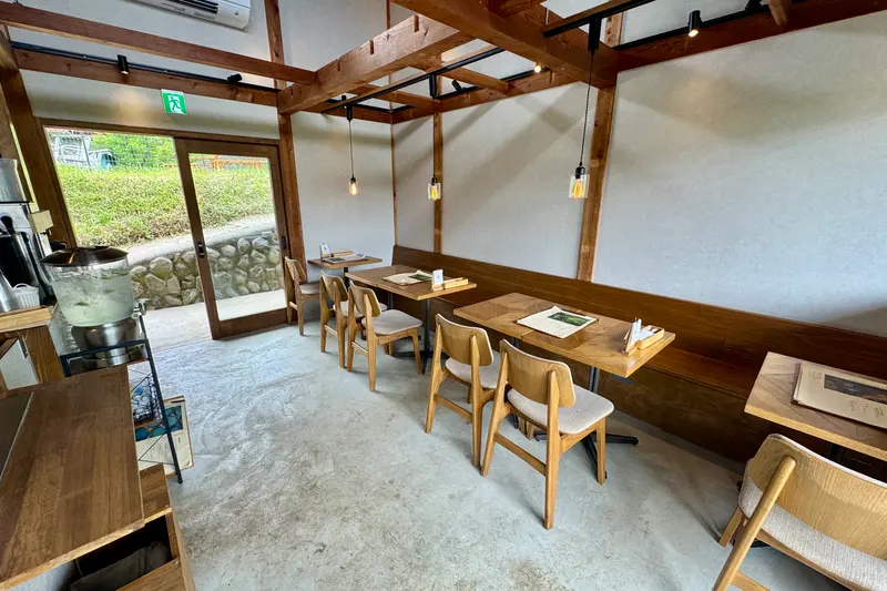 44apartment 店内
