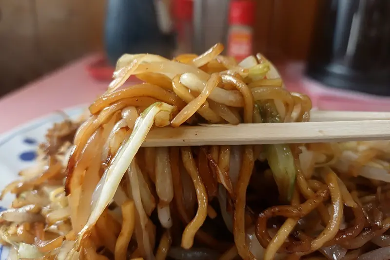 上溝のソウルフード「焼そば」が食べられる「かみ家」_焼そば②