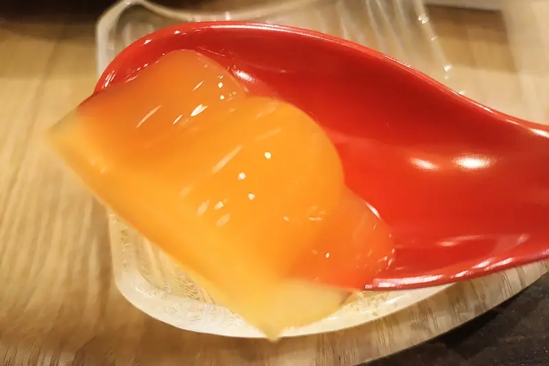 相模原駅南口の「沖縄おばぁの店凛」の人気メニュー「さば味噌焼きそば」が、「沖麺さばみや」にメニュー名変更_「沖麺さばみやセット」の「シークワーサーゼリー」