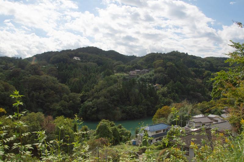 京塚山などを望む