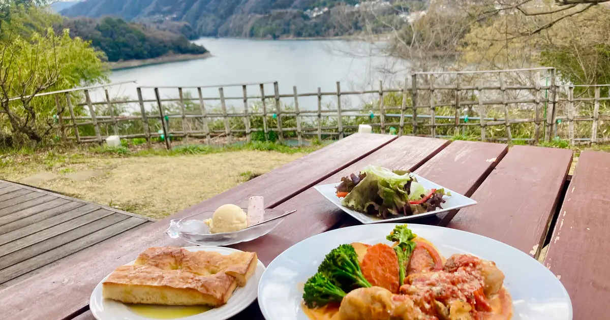 津久井湖の美しい眺望を楽しみながら『季逢庵(きほうあん)』で絶品洋食ランチ | 相模原ジャーニー