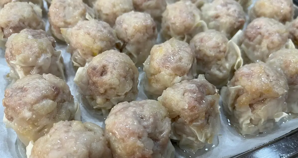 手づくり・無添加の大粒シウマイに舌鼓！お肉にこだわった『シウマイのタチバナ』