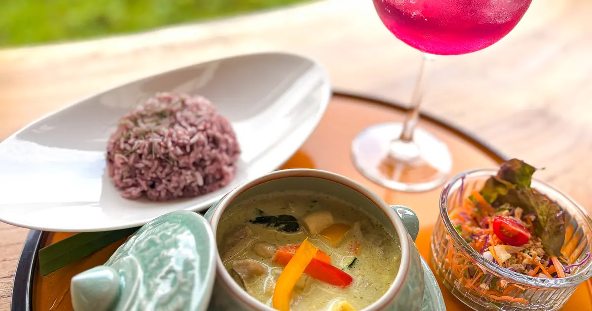 自然に癒される絶景タイ料理ランチ！藤野の隠れ家『Thai terrace Ledu