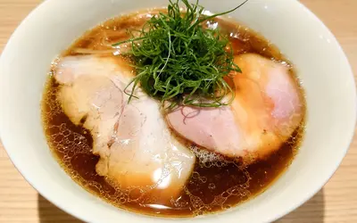 無化調スープの旨みが際立つ！相模原に復活した『中村麺三郎商店』