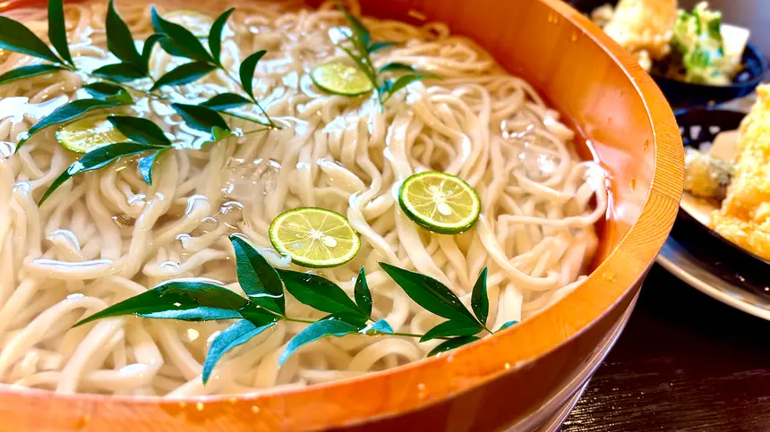 期間限定「8/18～31」うどん屋『開都』夏の恒例『たらいうどん』挑戦者求ム！！