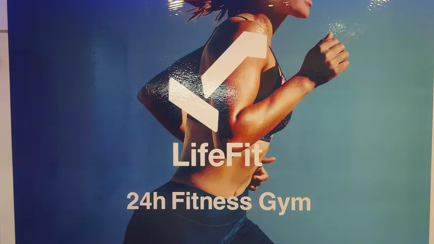 アプリ完結＆低価格で使える24時間ジム『Lifefit 相模原駅前店』がオープン