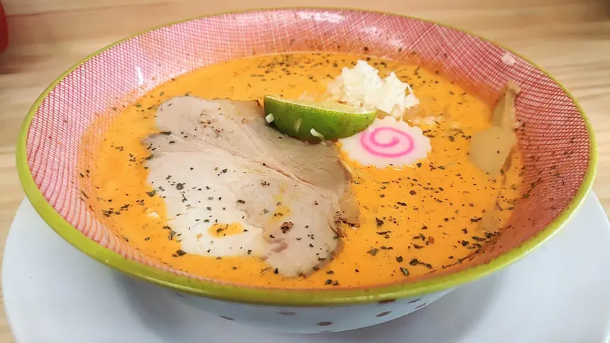 新店『RAMEN KURACHIKI』へ！酸っぱ辛くてクリーミーな新感覚トムヤムヌードルを実食